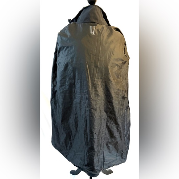 Mondetta Black Quilted Hooded Jacket - Picture 5 of 9